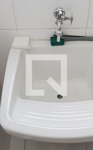 Apartamento à venda com 68m², 2 quartos e 1 vaga Apartamento à venda com 68m², 2 quartos e 1 vagaÁrea de serviço