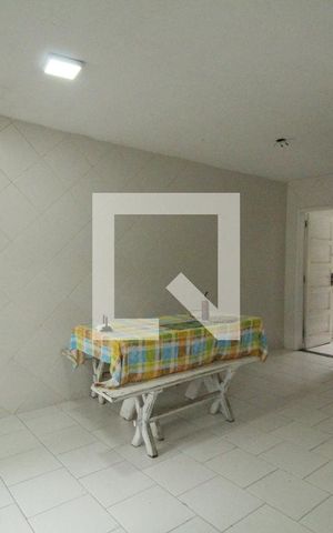 Casa de condomínio à venda com 324m², 3 quartos e 1 vagaCozinha