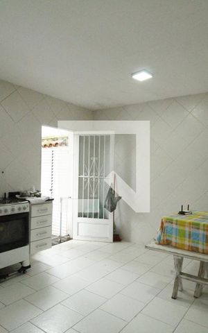 Casa de condomínio à venda com 324m², 3 quartos e 1 vagaCozinha