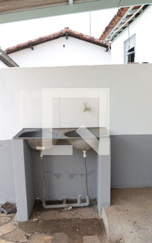 Casa para alugar com 70m², 2 quartos e sem vagaÁrea serviço