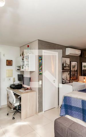 Studio para alugar com 34m², 1 quarto e 1 vaga Studio para alugar com 34m², 1 quarto e 1 vagaStudio