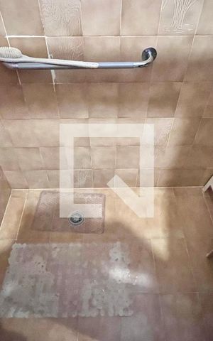 Casa à venda com 275m², 4 quartos e 2 vagas Casa à venda com 275m², 4 quartos e 2 vagasBanheiro da Suíte