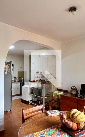 Casa à venda com 275m², 4 quartos e 2 vagas Casa à venda com 275m², 4 quartos e 2 vagasCozinha