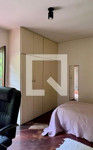 Casa à venda com 275m², 4 quartos e 2 vagas Casa à venda com 275m², 4 quartos e 2 vagasQuarto 3