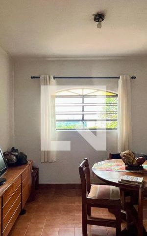Casa à venda com 275m², 4 quartos e 2 vagas Casa à venda com 275m², 4 quartos e 2 vagasCozinha