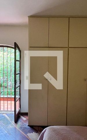 Casa à venda com 275m², 4 quartos e 2 vagas Casa à venda com 275m², 4 quartos e 2 vagasQuarto 3