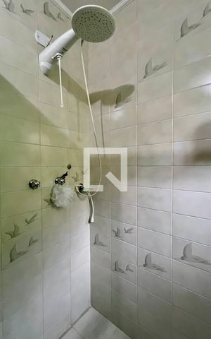 Casa à venda com 275m², 4 quartos e 2 vagas Casa à venda com 275m², 4 quartos e 2 vagasBanheiro