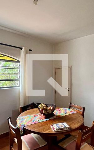 Casa à venda com 275m², 4 quartos e 2 vagas Casa à venda com 275m², 4 quartos e 2 vagasCozinha