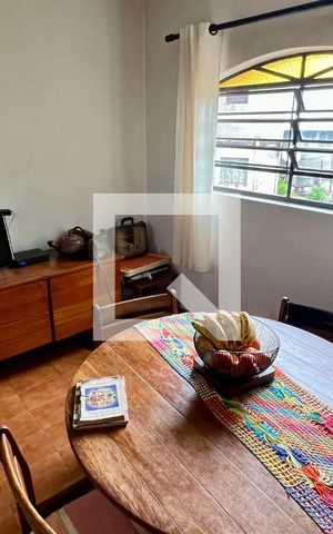 Casa à venda com 275m², 4 quartos e 2 vagas Casa à venda com 275m², 4 quartos e 2 vagasCozinha