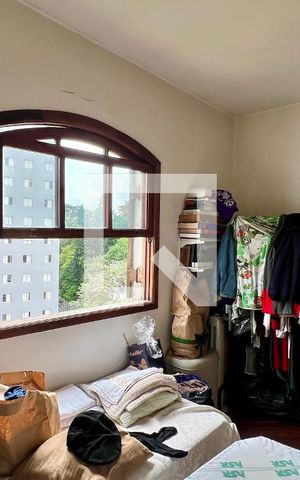 Casa à venda com 275m², 4 quartos e 2 vagas Casa à venda com 275m², 4 quartos e 2 vagasQuarto 2