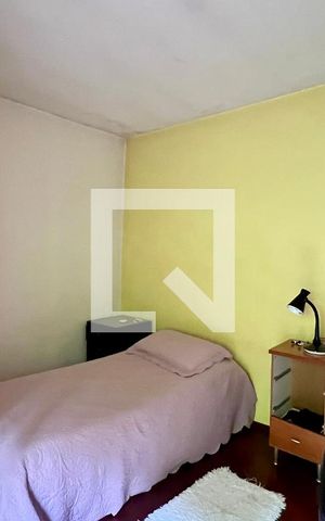 Casa à venda com 275m², 4 quartos e 2 vagas Casa à venda com 275m², 4 quartos e 2 vagasQuarto 3