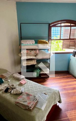 Casa à venda com 275m², 4 quartos e 2 vagas Casa à venda com 275m², 4 quartos e 2 vagasQuarto 1