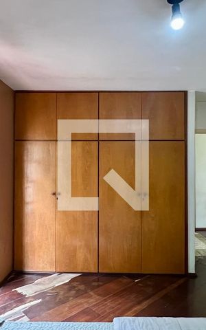 Casa à venda com 275m², 4 quartos e 2 vagas Casa à venda com 275m², 4 quartos e 2 vagasSuíte
