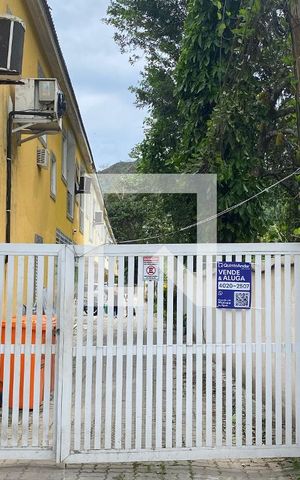 Casa à venda com 80m², 2 quartos e 1 vaga Casa à venda com 80m², 2 quartos e 1 vagaFachada