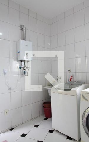 Casa de condomínio à venda com 360m², 5 quartos e 2 vagasÁrea de Serviço