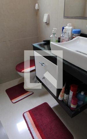Casa de condomínio à venda com 360m², 5 quartos e 2 vagasLavabo