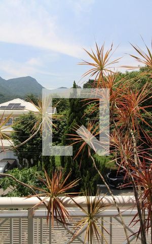 Casa de condomínio à venda com 360m², 5 quartos e 2 vagasVista da Suíte 3