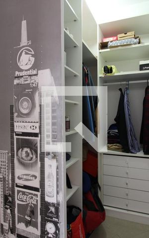 Casa de condomínio à venda com 360m², 5 quartos e 2 vagasCloset da Suíte 1