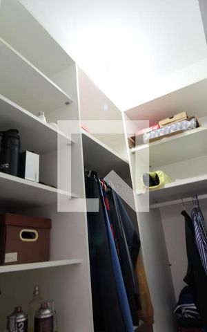 Casa de condomínio à venda com 360m², 5 quartos e 2 vagasCloset da Suíte 1
