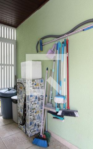 Casa de condomínio à venda com 360m², 5 quartos e 2 vagasÁrea de Serviço