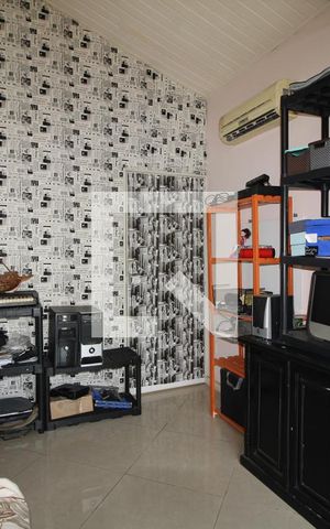 Casa de condomínio à venda com 360m², 5 quartos e 2 vagasEscritório