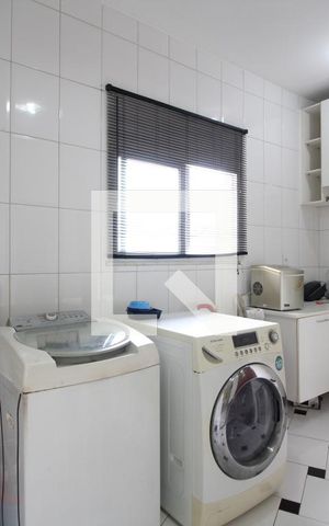 Casa de condomínio à venda com 360m², 5 quartos e 2 vagasÁrea de Serviço