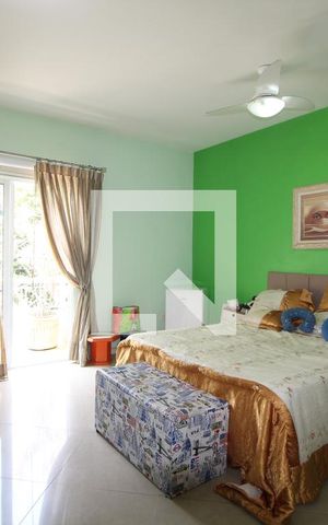Casa de condomínio à venda com 360m², 5 quartos e 2 vagasSuíte 3