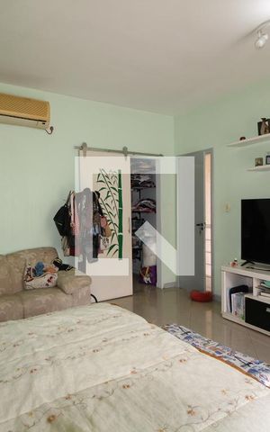 Casa de condomínio à venda com 360m², 5 quartos e 2 vagasSuíte 3