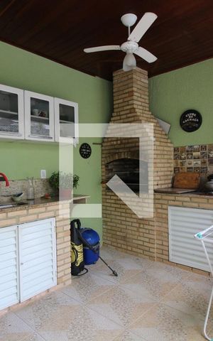 Casa de condomínio à venda com 360m², 5 quartos e 2 vagasChurrasqueira