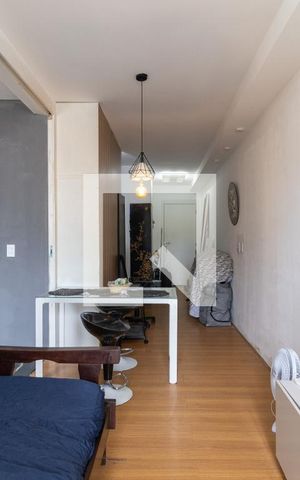 Apartamento à venda com 32m², 1 quarto e sem vaga Apartamento à venda com 32m², 1 quarto e sem vagaSala
