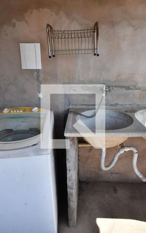 Casa à venda com 80m², 3 quartos e 1 vagaÁrea de Serviço