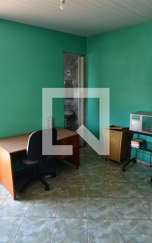 Casa à venda com 80m², 3 quartos e 1 vagaQuarto de Serviço - Suíte
