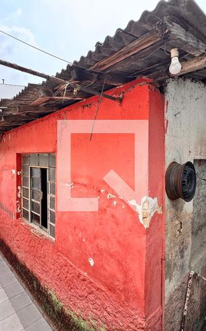 Casa à venda com 200m², 3 quartos e 1 vaga Casa à venda com 200m², 3 quartos e 1 vagaQuintal