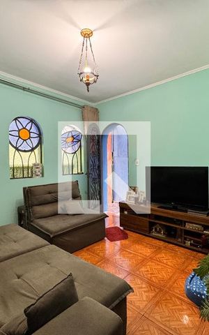 Casa à venda com 200m², 3 quartos e 1 vaga Casa à venda com 200m², 3 quartos e 1 vagaSala
