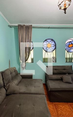 Casa à venda com 200m², 3 quartos e 1 vaga Casa à venda com 200m², 3 quartos e 1 vagaSala