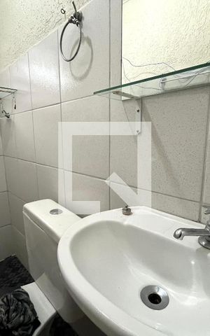 Casa para alugar com 20m², 1 quarto e sem vaga Casa para alugar com 20m², 1 quarto e sem vagaBanheiro