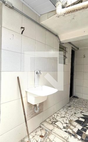 Casa para alugar com 20m², 1 quarto e sem vaga Casa para alugar com 20m², 1 quarto e sem vagaÁrea de Serviço
