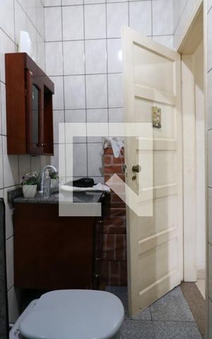 Casa à venda com 109m², 3 quartos e 3 vagasBanheiro Social