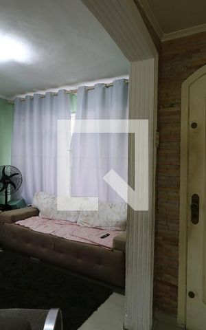 Casa à venda com 109m², 3 quartos e 3 vagasSala