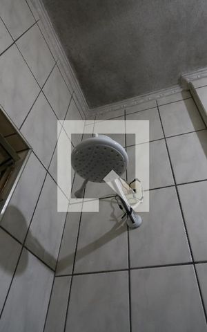 Casa à venda com 109m², 3 quartos e 3 vagasBanheiro Social - Chuveiro