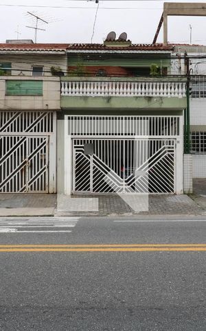 Casa à venda com 109m², 3 quartos e 3 vagasFachada