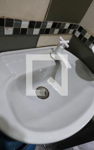 Casa à venda com 109m², 3 quartos e 3 vagasLavabo - Pia