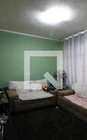Casa à venda com 109m², 3 quartos e 3 vagasSala