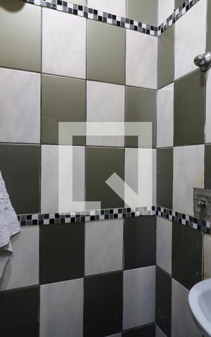 Casa à venda com 109m², 3 quartos e 3 vagasLavabo
