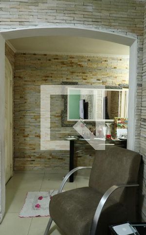 Casa à venda com 109m², 3 quartos e 3 vagasSala