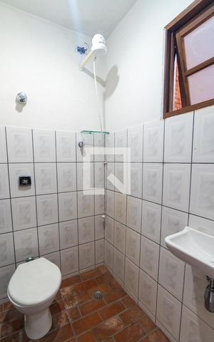 Casa para alugar com 360m², 3 quartos e 5 vagasBanheiro de serviço