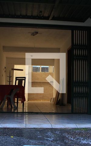 Casa à venda com 300m², 4 quartos e 2 vagasGaragem