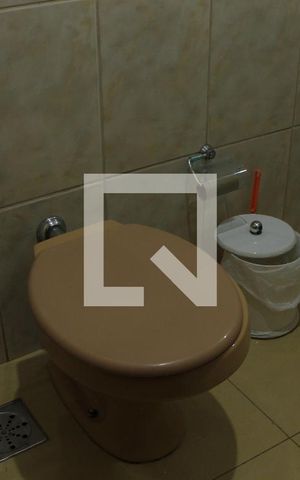 Casa à venda com 300m², 4 quartos e 2 vagasBanheiro 1