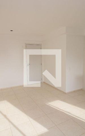 Apartamento à venda com 44m², 2 quartos e 1 vaga Apartamento à venda com 44m², 2 quartos e 1 vagaSala