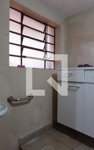 Casa à venda com 350m², 3 quartos e 1 vagaBanheiro de serviço